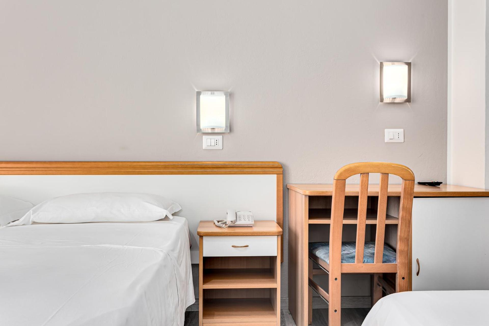 Hotel Schiller Cervia Buitenkant foto