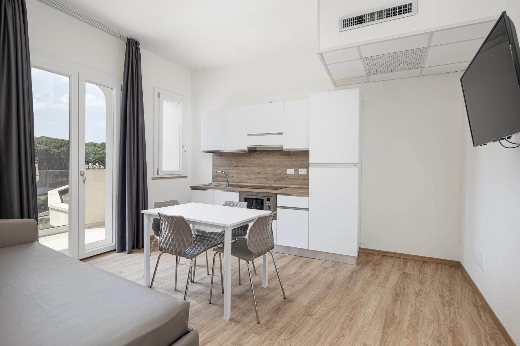 Hotel Schiller Cervia Buitenkant foto