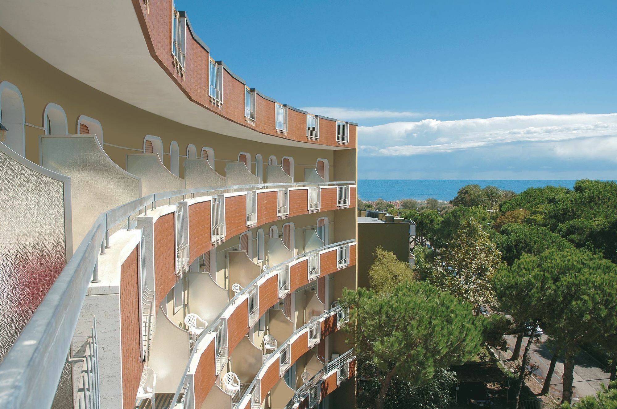 Hotel Schiller Cervia Buitenkant foto